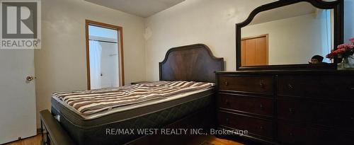 18 Richgrove Drive, Toronto, ON - Indoor Photo Showing Bedroom