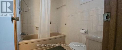 18 Richgrove Drive, Toronto, ON - Indoor Photo Showing Bathroom