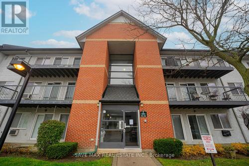 224 - 1450 Glen Abbey Gate, Oakville, ON - Outdoor