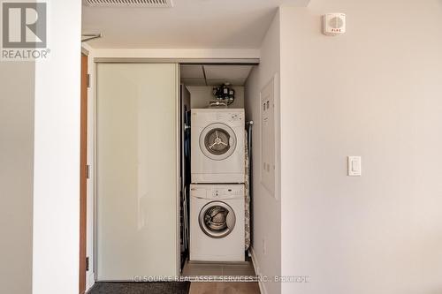 2202 - 199 Slater Street, Ottawa, ON - Indoor Photo Showing Laundry Room