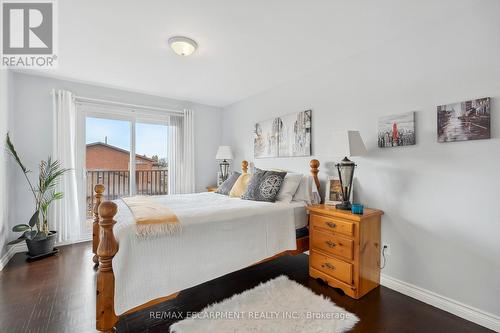 87 Monte Drive, Hamilton, ON - Indoor Photo Showing Bedroom