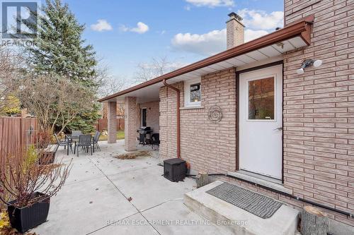 87 Monte Drive, Hamilton, ON - Outdoor With Exterior