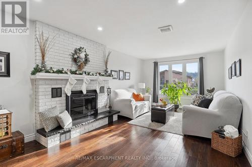 87 Monte Drive, Hamilton, ON - Indoor Photo Showing Living Room With Fireplace