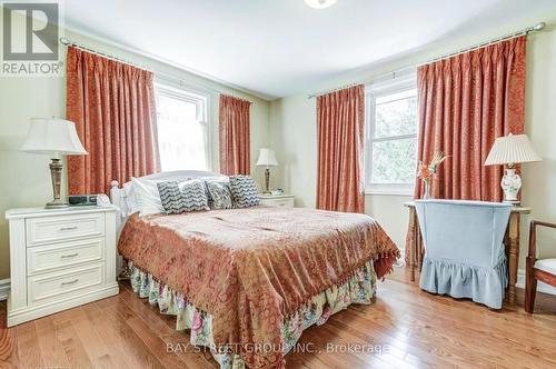 29 Confederation Drive, Niagara-On-The-Lake, ON - Indoor Photo Showing Bedroom