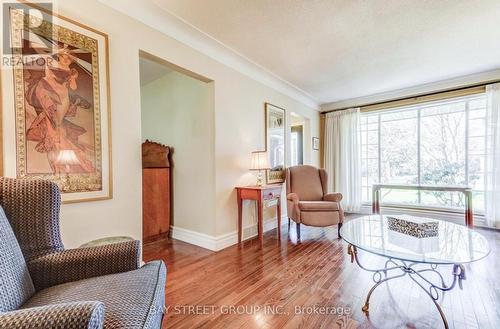 29 Confederation Drive, Niagara-On-The-Lake, ON - Indoor Photo Showing Living Room