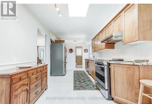 29 Confederation Drive, Niagara-On-The-Lake, ON - Indoor Photo Showing Kitchen