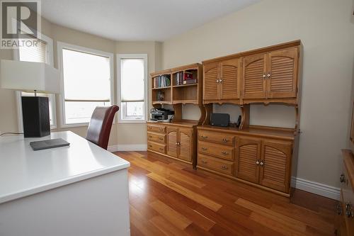 87 Village Ct, Sault Ste Marie, ON - Indoor Photo Showing Office