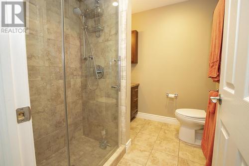 87 Village Ct, Sault Ste Marie, ON - Indoor Photo Showing Bathroom