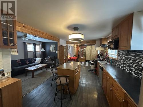 51 Victoria St, Sault Ste. Marie, ON - Indoor Photo Showing Kitchen