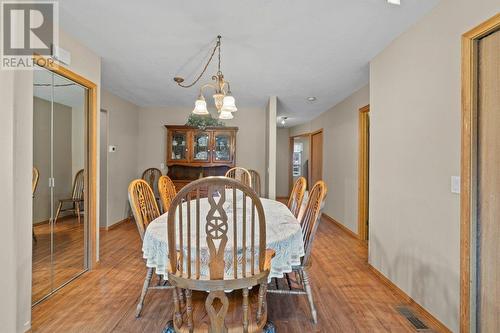 106 Crescent Drive, Enderby, BC - Indoor Photo Showing Dining Room