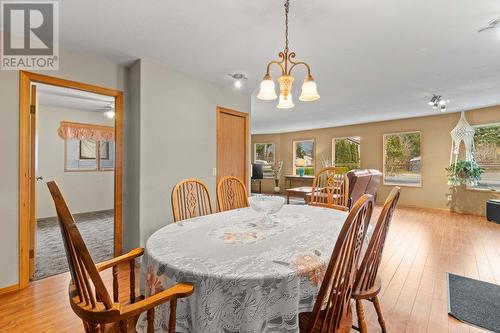 106 Crescent Drive, Enderby, BC - Indoor Photo Showing Dining Room