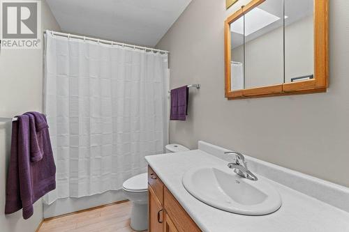 106 Crescent Drive, Enderby, BC - Indoor Photo Showing Bathroom