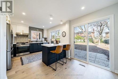 141 Speyside Drive, Oakville (1001 - Br Bronte), ON - Indoor Photo Showing Kitchen With Upgraded Kitchen