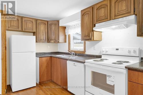 1304 Hunt Club Road, Madoc, ON - Indoor Photo Showing Kitchen With Double Sink