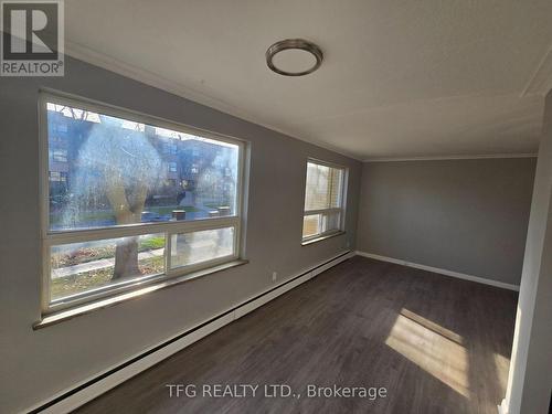 8 - 276 Saguenay Avenue, Oshawa (Mclaughlin), ON - Indoor Photo Showing Other Room