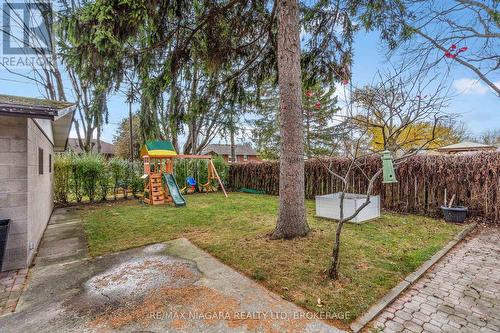 10 South Crescent, Port Colborne (878 - Sugarloaf), ON - Outdoor