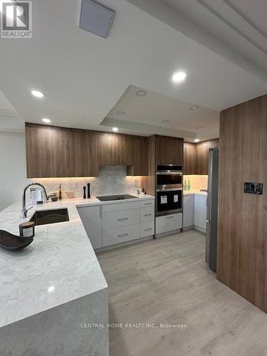 605 - 55 Skymark Drive, Toronto, ON - Indoor Photo Showing Kitchen