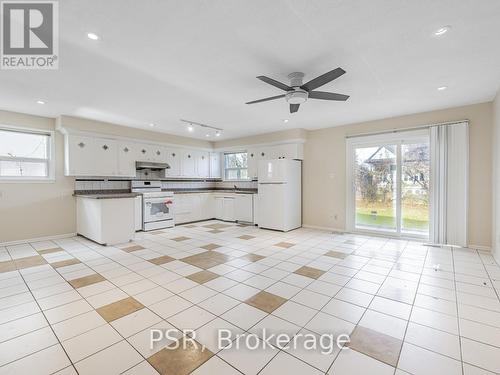 408 Horsham Avenue, Toronto, ON - Indoor Photo Showing Kitchen