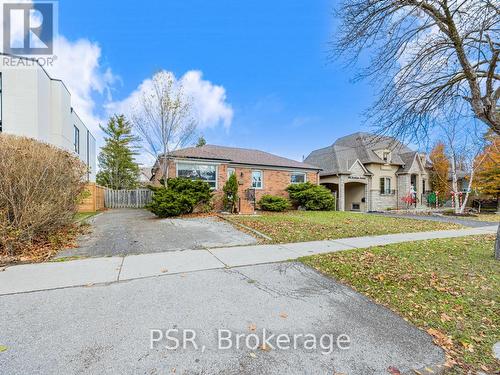 408 Horsham Avenue, Toronto, ON - Outdoor