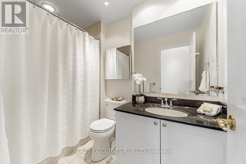 709 - 1 Leaside Park Drive, Toronto, ON - Indoor Photo Showing Bathroom