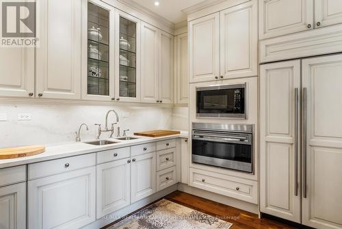 1A - 1 St Thomas Street, Toronto, ON - Indoor Photo Showing Kitchen With Double Sink