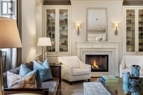 1A - 1 St Thomas Street, Toronto, ON - Indoor Photo Showing Living Room With Fireplace