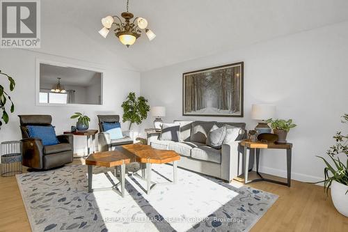 1227 Lafortune Drive, North Dundas, ON - Indoor Photo Showing Living Room