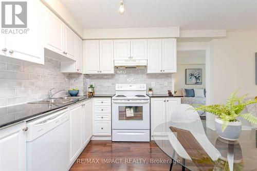 615 - 4600 Steeles Avenue E, Markham, ON - Indoor Photo Showing Kitchen With Double Sink