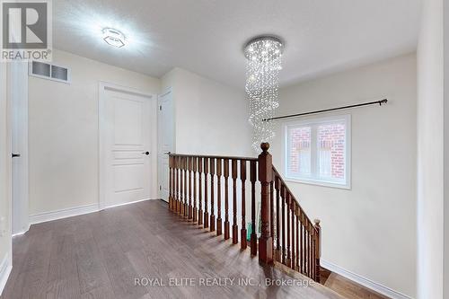 56 Mancini Crescent, Richmond Hill, ON - Indoor Photo Showing Other Room