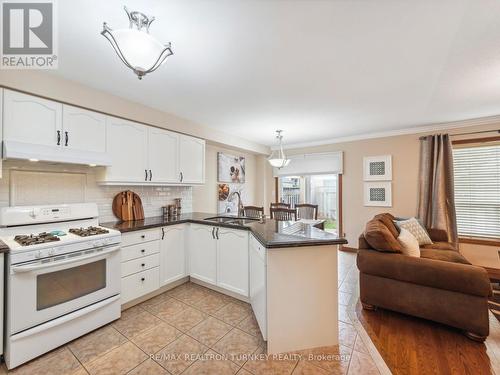 1190 Andrade Lane, Innisfil, ON - Indoor Photo Showing Kitchen