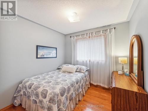 1190 Andrade Lane, Innisfil, ON - Indoor Photo Showing Bedroom