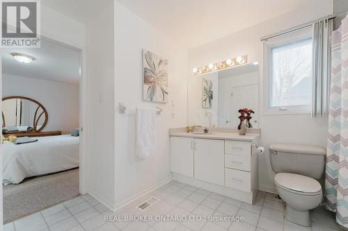 18 Neelin Street E, Lanark, ON - Indoor Photo Showing Bathroom