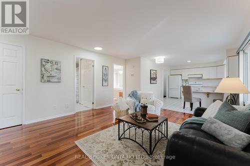 18 Neelin Street E, Lanark, ON - Indoor Photo Showing Living Room