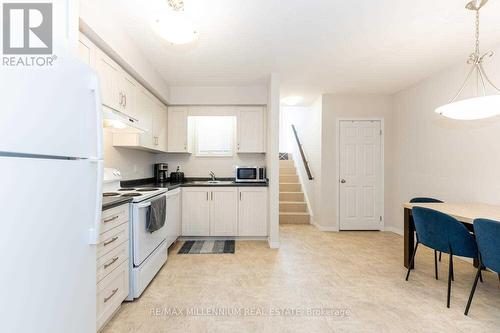 26 - 3200 Singleton Avenue, London, ON - Indoor Photo Showing Kitchen With Double Sink