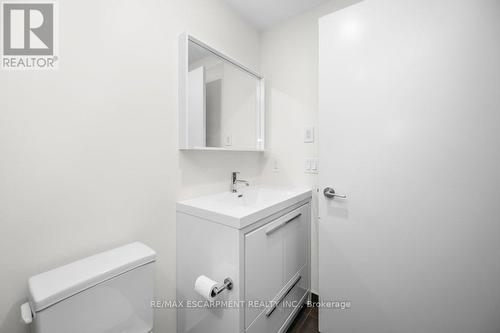 1208 - 212 King William Street, Hamilton, ON - Indoor