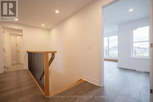 7507 Splendour Drive, Niagara Falls, ON - Indoor Photo Showing Other Room