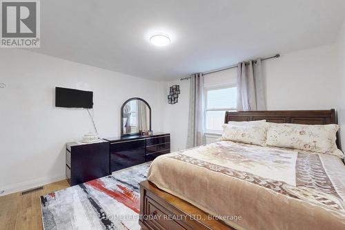 48 Moberly Street, Collingwood, ON - Indoor Photo Showing Bedroom