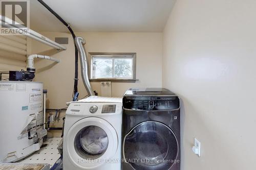 48 Moberly Street, Collingwood, ON - Indoor Photo Showing Laundry Room