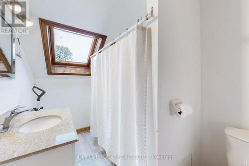 48 Moberly Street, Collingwood, ON - Indoor Photo Showing Bathroom