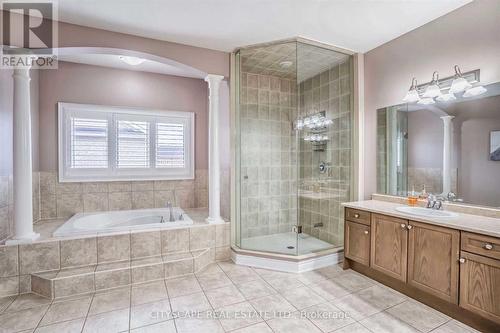 3274 Erin Centre Boulevard, Mississauga, ON - Indoor Photo Showing Bathroom