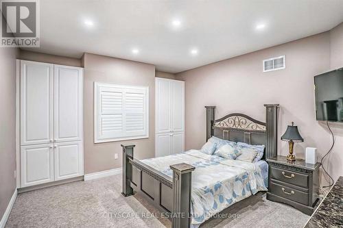 3274 Erin Centre Boulevard, Mississauga, ON - Indoor Photo Showing Bedroom