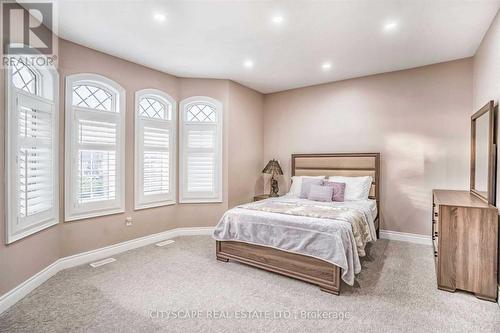 3274 Erin Centre Boulevard, Mississauga, ON - Indoor Photo Showing Bedroom