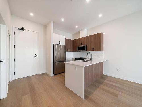 408-2770 Winster Rd, Langford, BC - Indoor Photo Showing Kitchen