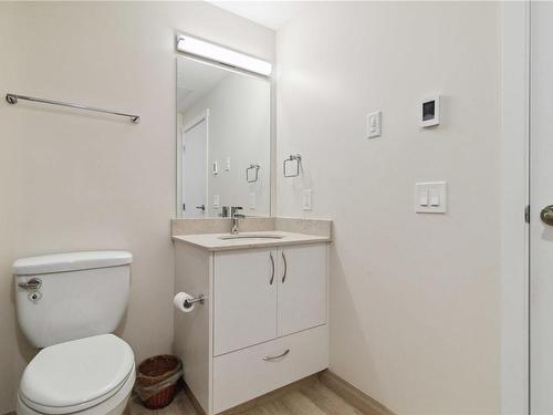 604-6609 Goodmere Rd, Sooke, BC - Indoor Photo Showing Bathroom