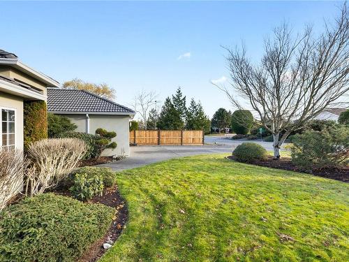 1097 Sunrise Dr, Qualicum Beach, BC 