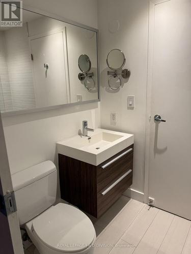 502 - 301 Markham Street, Toronto, ON - Indoor Photo Showing Bathroom