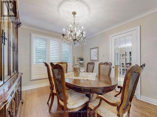 18 Courtsfield Crescent, Toronto, ON - Indoor Photo Showing Dining Room