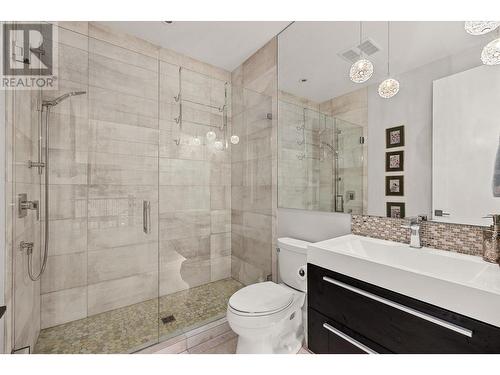 3490 Shayler Road, Kelowna, BC - Indoor Photo Showing Bathroom