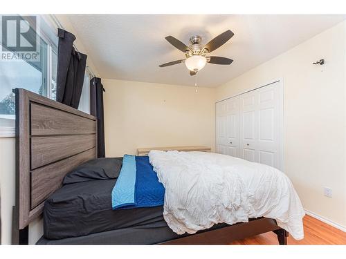 801 26 Street Se, Salmon Arm, BC - Indoor Photo Showing Bedroom