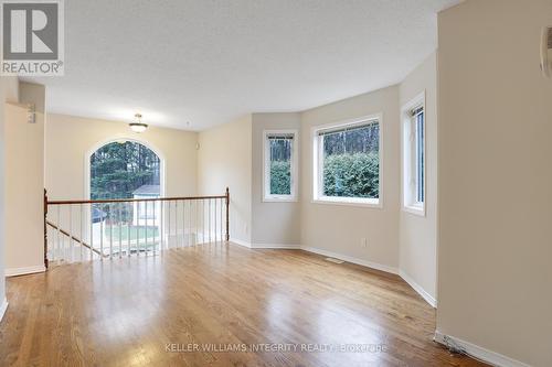 95 Springcreek Crescent, Ottawa, ON - Indoor Photo Showing Other Room